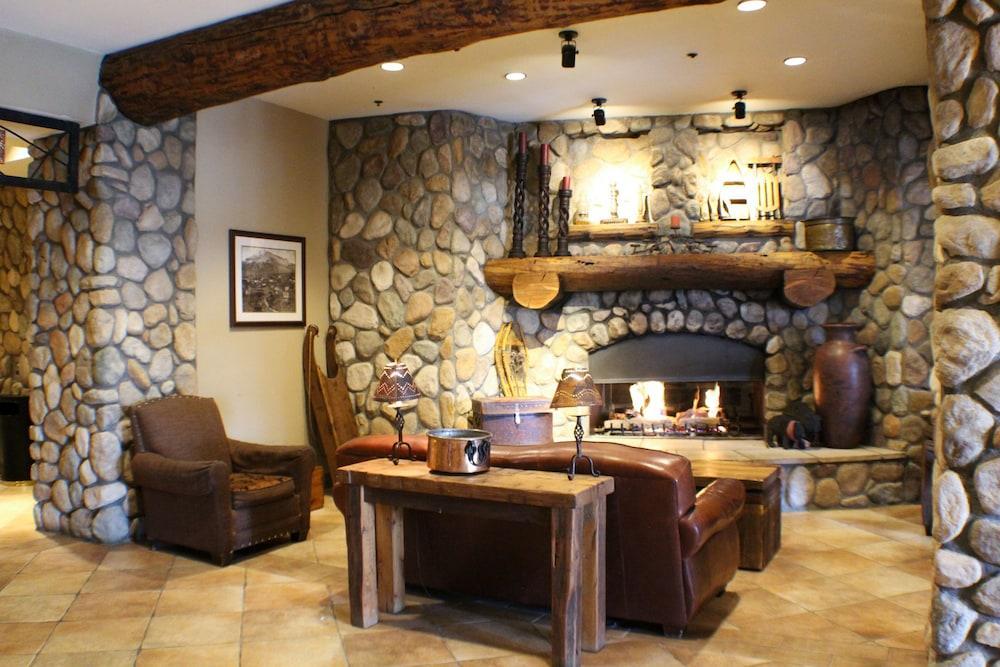 格兰德洛奇套房酒店 Mount Crested Butte 外观 照片