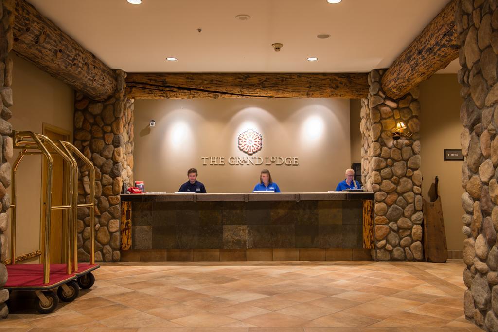 格兰德洛奇套房酒店 Mount Crested Butte 外观 照片