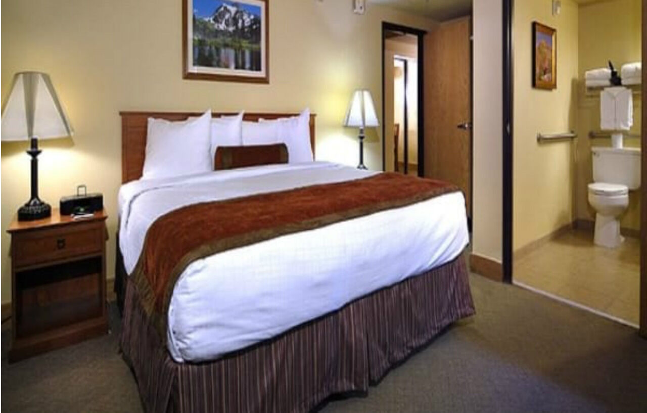 格兰德洛奇套房酒店 Mount Crested Butte 外观 照片